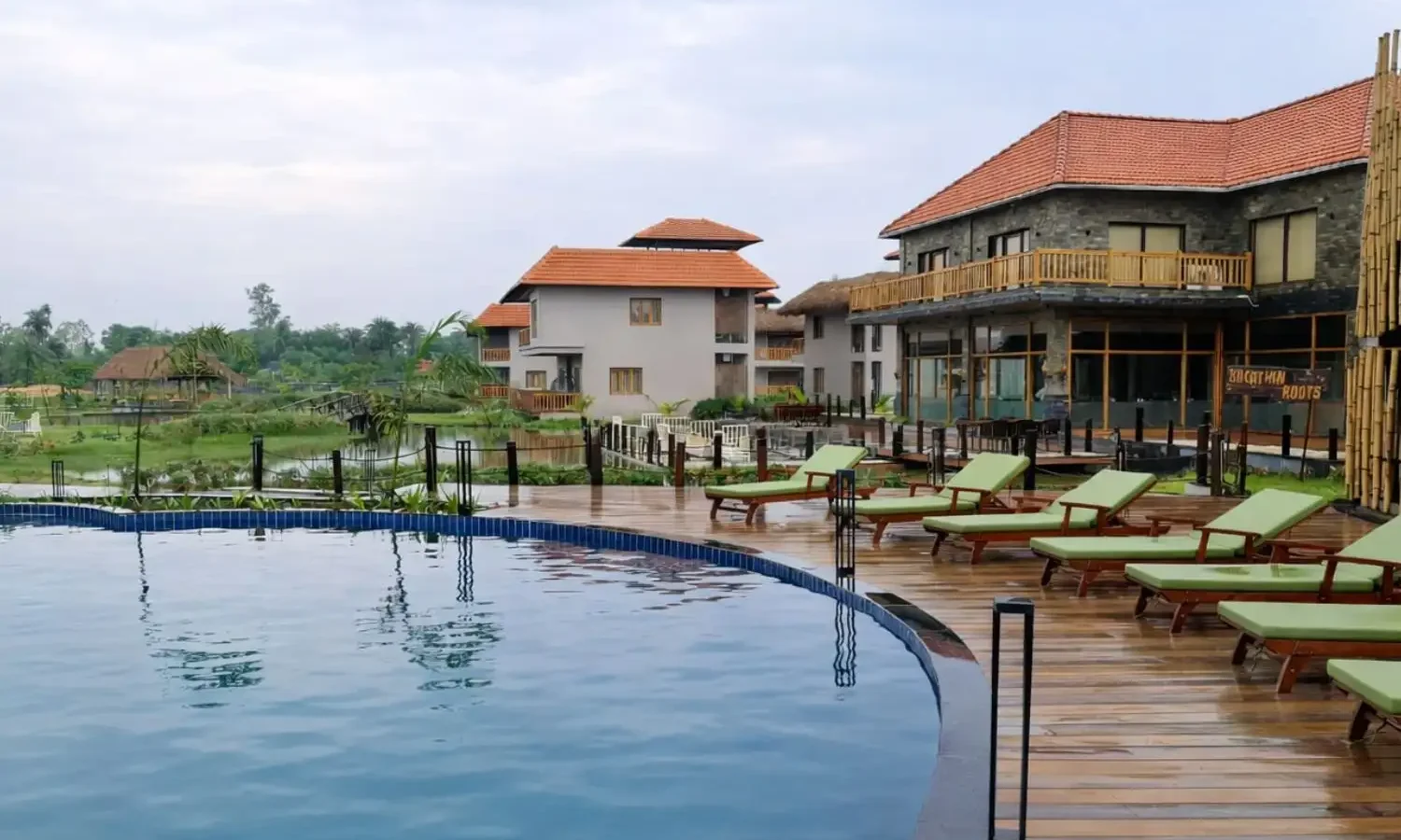 Hotel Sonar Bangla Sundarban premium resort with swimming pool and luxury amenities.